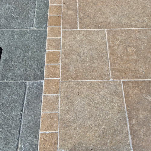 Natural Stone Online - Limestone Garrowby Antiqued Limestone Cobble Sett